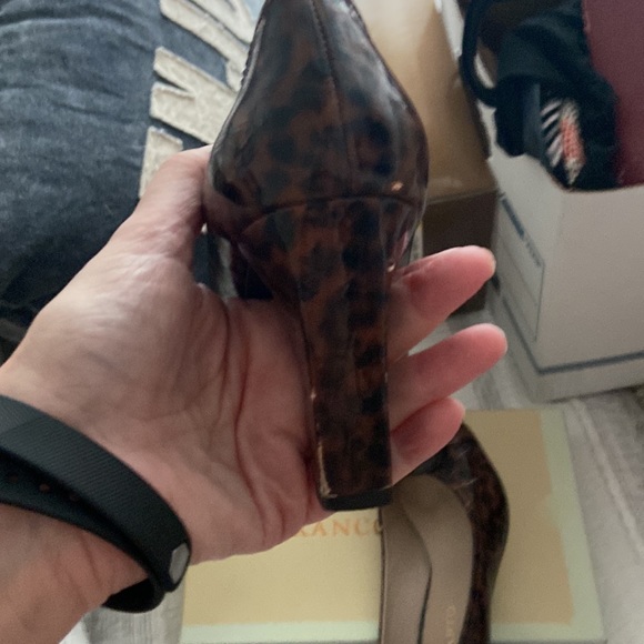 Franco Sarto Leopard Patent Leather heels - 7/12. Classic yet sexy and STUNNING! - Picture 11 of 12